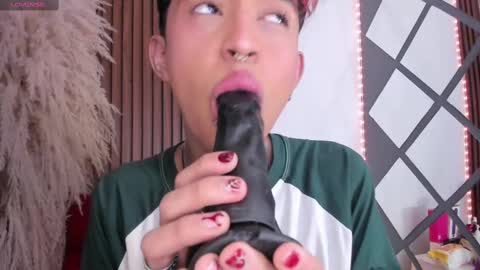 Snapshot of allen_starck chatting on 09-18-25, 03:30 Allen online show from 09-18-25, 03:30