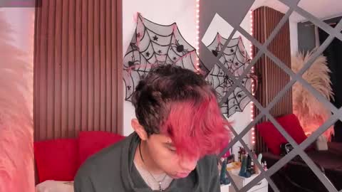 Snapshot of allen_starck chatting on 10-12-25, 03:16 Allen online show from 10-12-25, 03:16