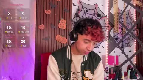 Snapshot of allen_starck chatting on 10-17-25, 02:37 Allen online show from 10-17-25, 02:37