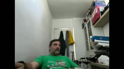 Snapshot of allenvic chatting on 04-15-26, 08:10 allenvic online show from 04-15-26, 08:10