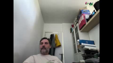 Snapshot of allenvic chatting on 04-28-26, 09:58 allenvic online show from 04-28-26, 09:58