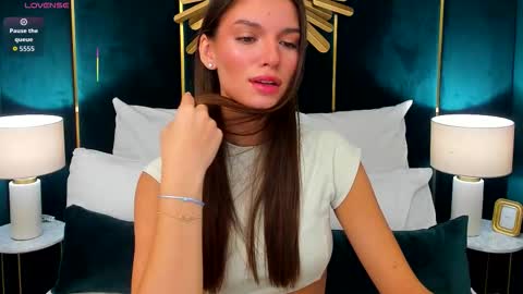 Snapshot of allexag chatting on 10-04-25, 05:27 Lexi online show from 10-04-25, 05:27