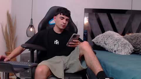 Allex online show from 10-16-25, 01:39