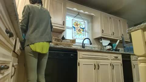 wishlist on bio online show from 03-18-26, 05:27