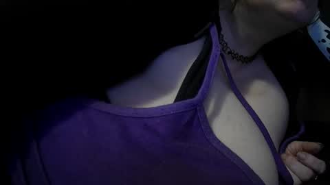 Snapshot of alli_kat78 chatting on 12-21-25, 02:35 Alli Kat online show from 12-21-25, 02:35