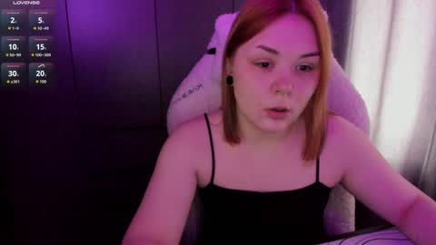 Snapshot of alli_zi chatting on 05-23-26, 07:02 Blair online show from 05-23-26, 07:02