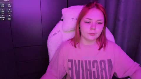 Snapshot of alli_zi chatting on 06-27-26, 02:55 Blair online show from 06-27-26, 02:55
