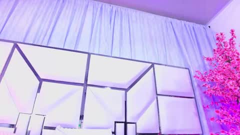 Allicia online show from 04-12-26, 12:32