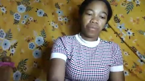 Snapshot of alliciax632770q chatting on 06-15-26, 12:46 alliciax632770q online show from 06-15-26, 12:46