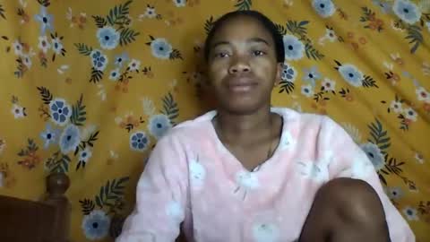 Snapshot of alliciax632770q chatting on 06-21-26, 02:14 alliciax632770q online show from 06-21-26, 02:14