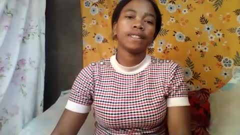 Snapshot of alliciax632770q chatting on 07-06-26, 12:35 alliciax632770q online show from 07-06-26, 12:35