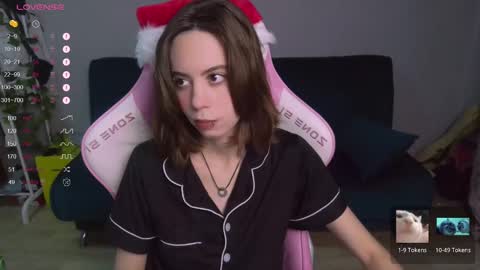 Snapshot of allie_hazie chatting on 12-12-24, 11:36 alice online show from 12-12-24, 11:36