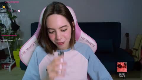 Snapshot of allie_hazie chatting on 01-26-25, 02:56 alice online show from 01-26-25, 02:56