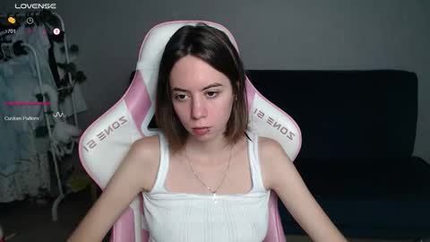 Snapshot of allie_hazie chatting on 09-12-25, 11:59 alice online show from 09-12-25, 11:59