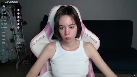 Snapshot of allie_hazie chatting on 09-21-25, 11:50 alice online show from 09-21-25, 11:50