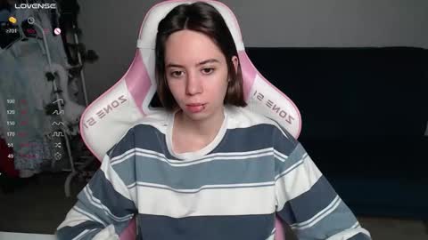 Snapshot of allie_hazie chatting on 09-28-25, 10:04 alice online show from 09-28-25, 10:04