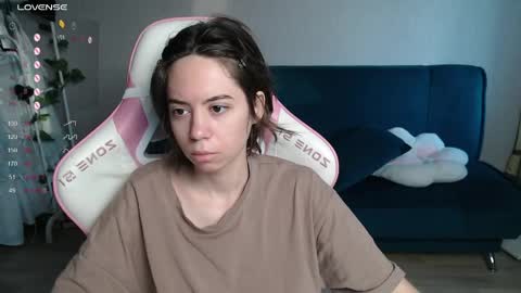 Snapshot of allie_hazie chatting on 05-11-26, 11:13 alice online show from 05-11-26, 11:13