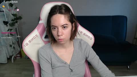 Snapshot of allie_hazie chatting on 05-18-26, 11:21 alice online show from 05-18-26, 11:21