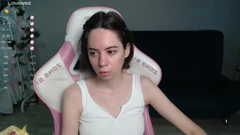 Snapshot of allie_hazie chatting on 05-20-26, 11:55 alice online show from 05-20-26, 11:55