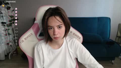 Snapshot of allie_hazie chatting on 05-27-26, 12:29 alice online show from 05-27-26, 12:29