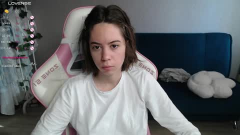 Snapshot of allie_hazie chatting on 06-02-26, 12:12 alice online show from 06-02-26, 12:12