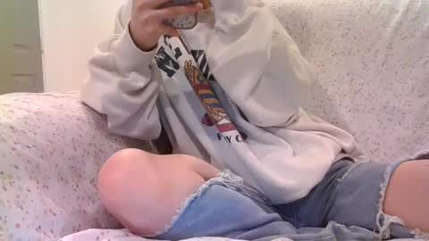 alliebearx online show from 03-12-25, 01:47