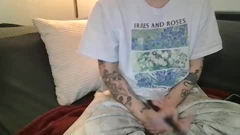 Snapshot of alliebearx chatting on 06-28-26, 05:08 alliebearx online show from 06-28-26, 05:08