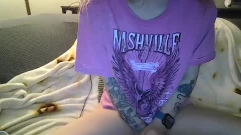 Snapshot of alliebearx chatting on 07-07-26, 05:43 alliebearx online show from 07-07-26, 05:43