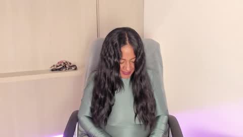 Snapshot of alliebennet chatting on 02-18-26, 08:16 ALISON online show from 02-18-26, 08:16