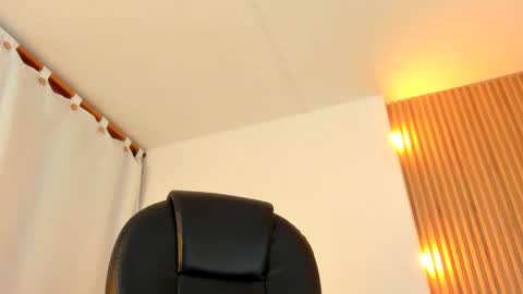 allison_fosther online show from 02-08-26, 04:49