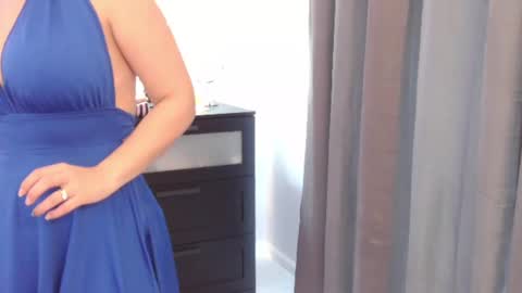 Snapshot of allison_hill19 chatting on 09-22-25, 02:52 Alli online show from 09-22-25, 02:52