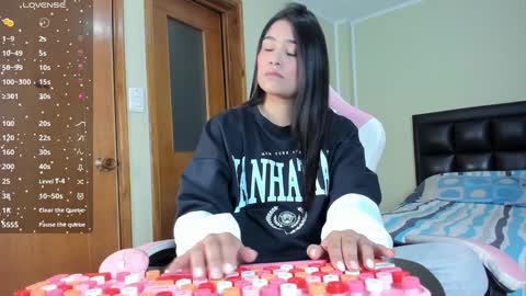 Snapshot of allison_love chatting on 01-11-25, 03:55 allison online show from 01-11-25, 03:55