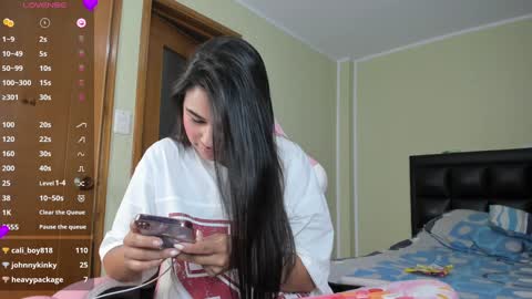 Snapshot of allison_love chatting on 01-18-25, 10:06 allison online show from 01-18-25, 10:06