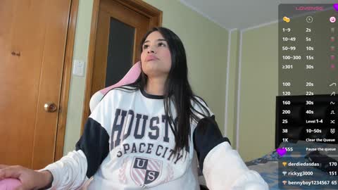 Snapshot of allison_love chatting on 01-31-25, 07:18 allison online show from 01-31-25, 07:18