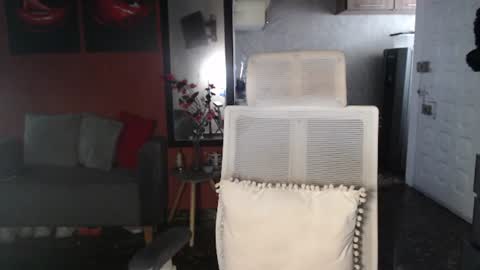 Snapshot of allisonfit chatting on 06-18-26, 02:32 Allison Victoria online show from 06-18-26, 02:32