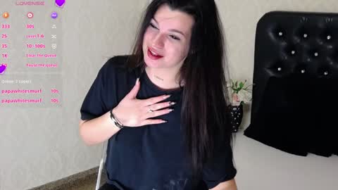 Snapshot of allisonn223 chatting on 01-18-25, 09:02 Deea online show from 01-18-25, 09:02