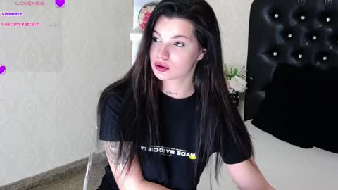 Snapshot of allisonn223 chatting on 01-26-25, 08:34 Deea online show from 01-26-25, 08:34