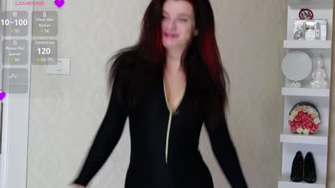 Snapshot of allisonn223 chatting on 02-17-25, 07:53 Deea online show from 02-17-25, 07:53