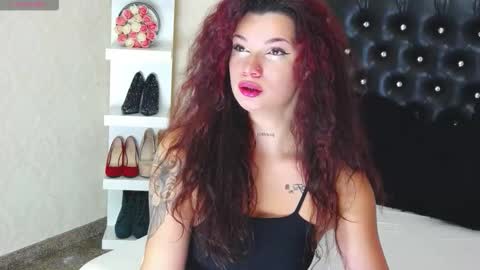 Snapshot of allisonn223 chatting on 09-30-25, 12:21 Deea online show from 09-30-25, 12:21