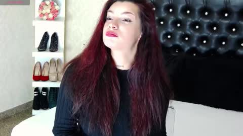 Snapshot of allisonn223 chatting on 10-26-25, 01:28 Deea online show from 10-26-25, 01:28