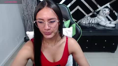 Snapshot of allisson_a chatting on 02-22-25, 07:12 Allisson online show from 02-22-25, 07:12