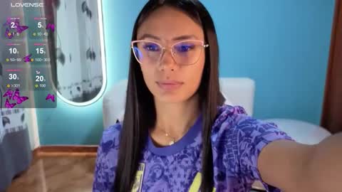 Snapshot of allisson_a chatting on 10-18-25, 03:20 Allisson online show from 10-18-25, 03:20