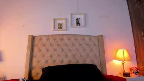 allisson online show from 04-01-26, 01:41