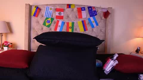 Snapshot of allisson_m chatting on 07-18-26, 12:09 allisson online show from 07-18-26, 12:09