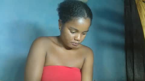 allizida01 online show from 12-01-25, 04:34