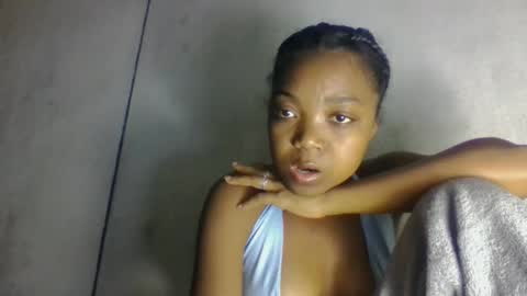 allizida01 online show from 05-14-26, 04:14