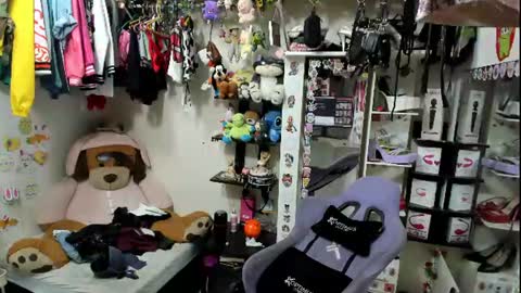 allsson_miller online show from 07-12-26, 08:33