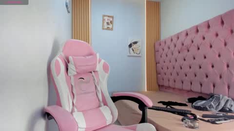 alluringangel01 online show from 10-01-25, 02:28