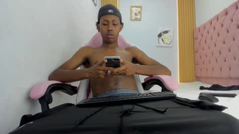 alluringangel01 online show from 10-19-25, 02:34