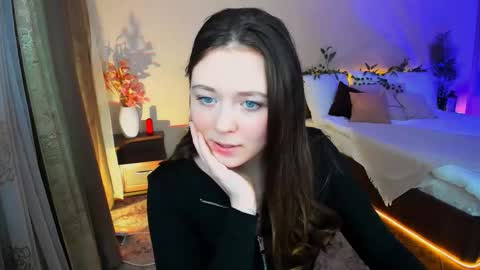 Snapshot of alluringeyess chatting on 11-07-25, 04:40 alluringeyess online show from 11-07-25, 04:40